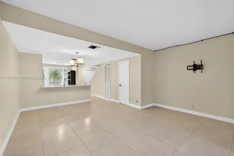 85 SW 3rd Street Pompano Beach FL 33060