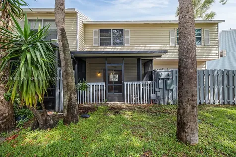 85 SW 3rd Street Pompano Beach FL 33060