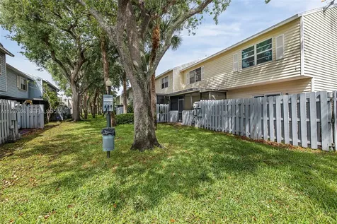 85 SW 3rd Street Pompano Beach FL 33060