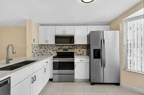 85 SW 3rd Street Pompano Beach FL 33060