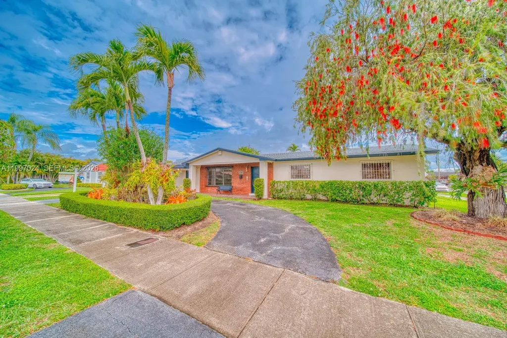 9961 SW 12th Street Miami FL 33174