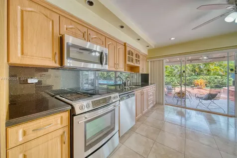 9961 SW 12th Street Miami FL 33174