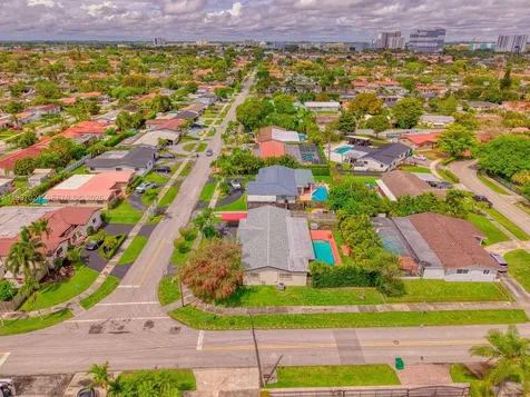 9961 SW 12th Street Miami FL 33174
