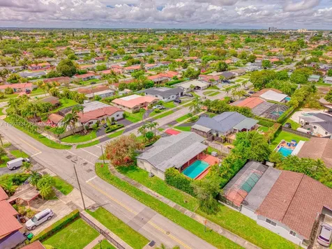 9961 SW 12th Street Miami FL 33174