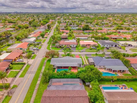 9961 SW 12th Street Miami FL 33174