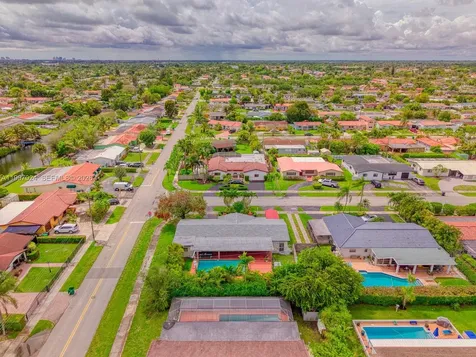9961 SW 12th Street Miami FL 33174