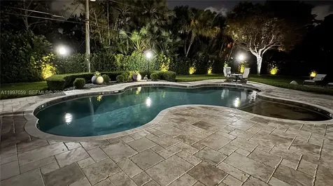 8860 SW 155th Terrace Palmetto Bay FL 33157