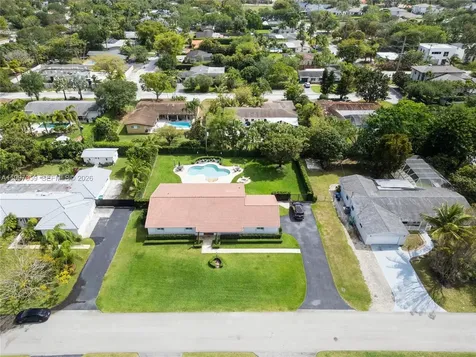 8860 SW 155th Terrace Palmetto Bay FL 33157