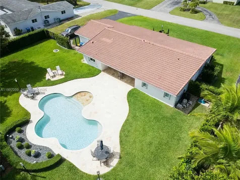 8860 SW 155th Terrace Palmetto Bay FL 33157