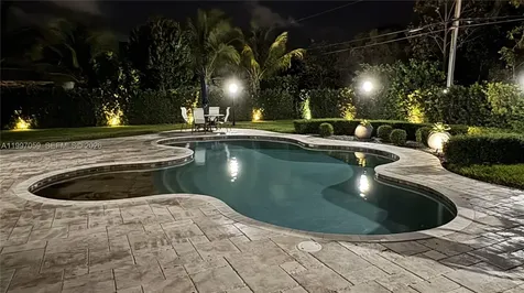 8860 SW 155th Terrace Palmetto Bay FL 33157