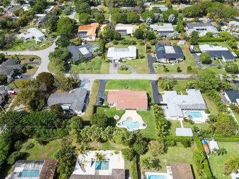 8860 SW 155th Terrace Palmetto Bay FL 33157