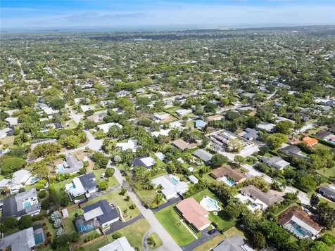 8860 SW 155th Terrace Palmetto Bay FL 33157