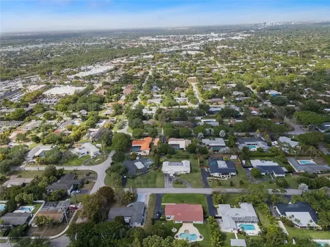 8860 SW 155th Terrace Palmetto Bay FL 33157
