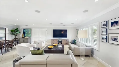 8860 SW 155th Terrace Palmetto Bay FL 33157