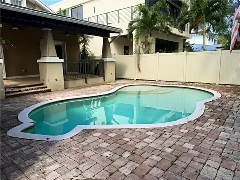 700 SE 7th Street Fort Lauderdale FL 33301