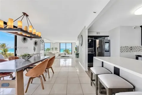 6061 Collins Avenue Miami Beach FL 33140