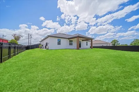 2914 23rd Street SW Lehigh Acres FL 33976