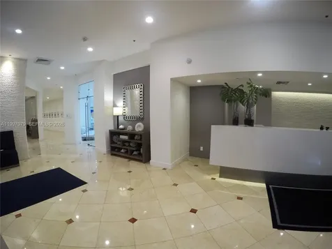 100 Lincoln Road Miami Beach FL 33139