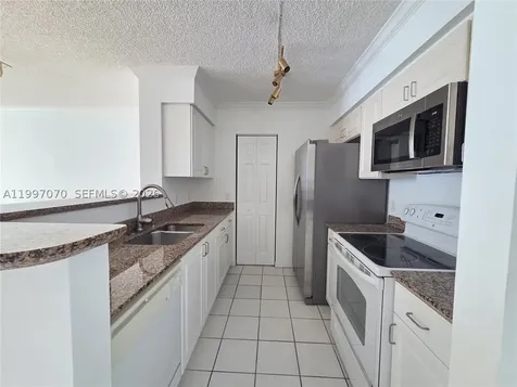1155 Brickell Bay Drive Miami FL 33131