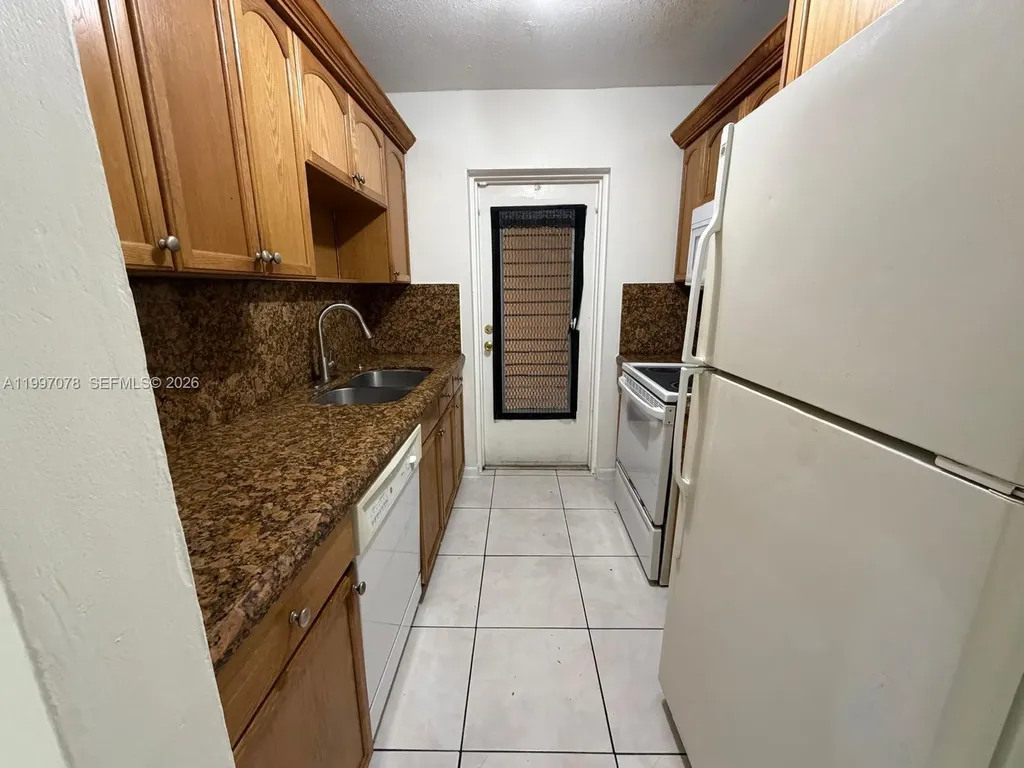 8704 NW 35th Street Coral Springs FL 33065