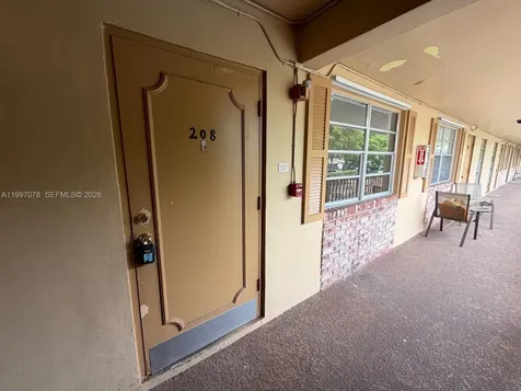 8704 NW 35th Street Coral Springs FL 33065