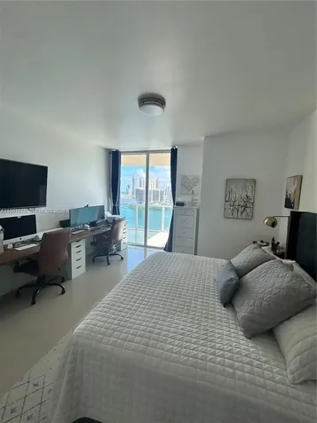 3330 NE 190th Street Aventura FL 33180