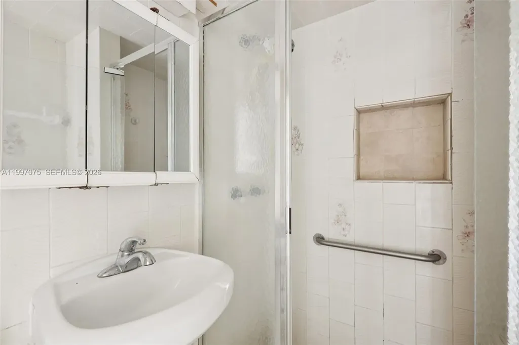 1611 NE 42nd Court Pompano Beach FL 33064