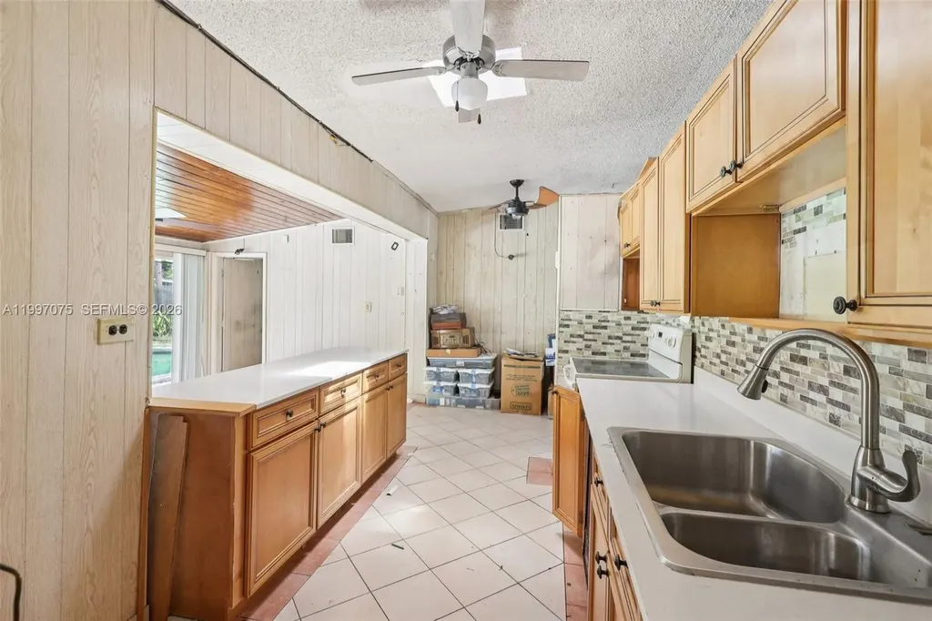 1611 NE 42nd Court Pompano Beach FL 33064