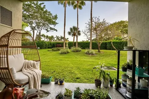 27 Royal Palm Way Boca Raton FL 33432