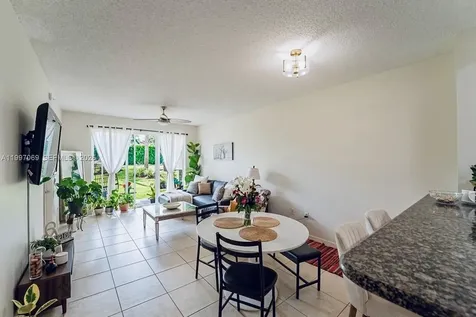 27 Royal Palm Way Boca Raton FL 33432