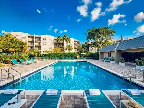 27 Royal Palm Way Boca Raton FL 33432