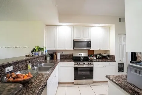 27 Royal Palm Way Boca Raton FL 33432