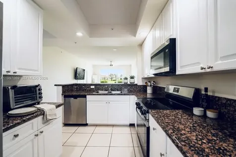 27 Royal Palm Way Boca Raton FL 33432