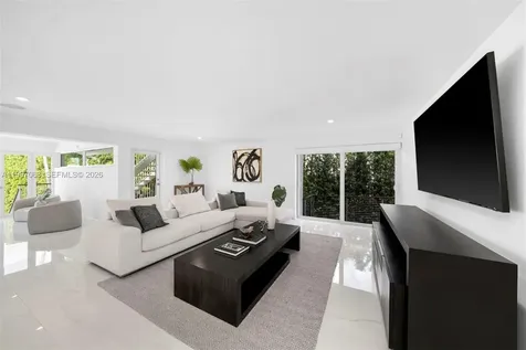6832 Sunrise Court Coral Gables FL 33133