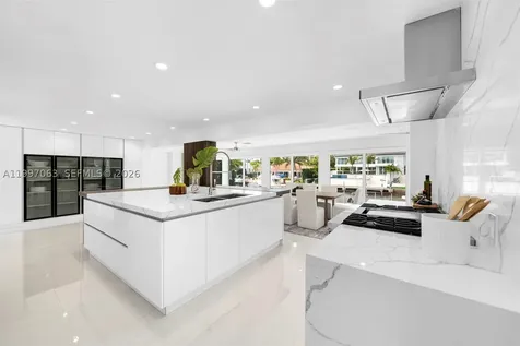 6832 Sunrise Court Coral Gables FL 33133