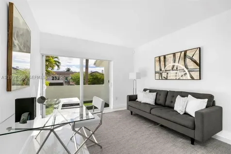 6832 Sunrise Court Coral Gables FL 33133
