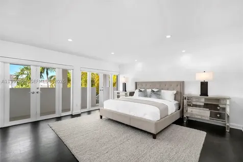 6832 Sunrise Court Coral Gables FL 33133
