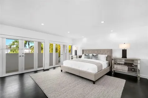 6832 Sunrise Court Coral Gables FL 33133