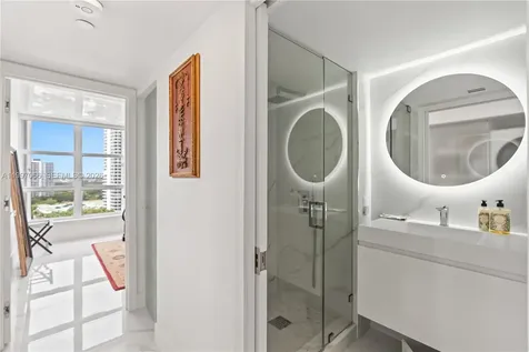 19101 NE 36th Court Aventura FL 33180