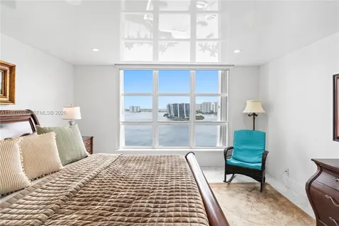19101 NE 36th Court Aventura FL 33180