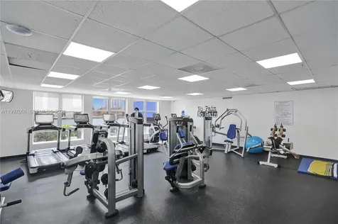 19101 NE 36th Court Aventura FL 33180