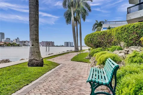 19101 NE 36th Court Aventura FL 33180