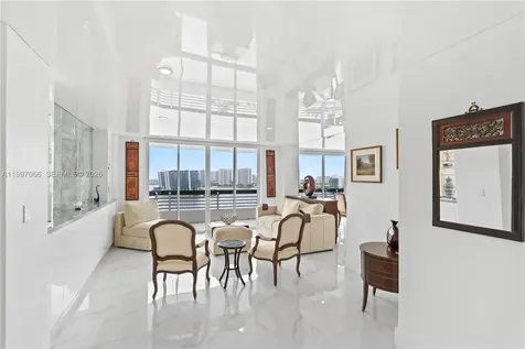 19101 NE 36th Court Aventura FL 33180