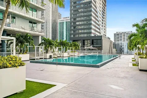 690 SW 1st Court Miami FL 33130