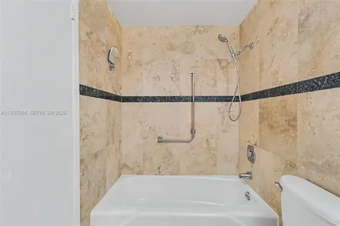 4200 Hillcrest Drive Hollywood FL 33021