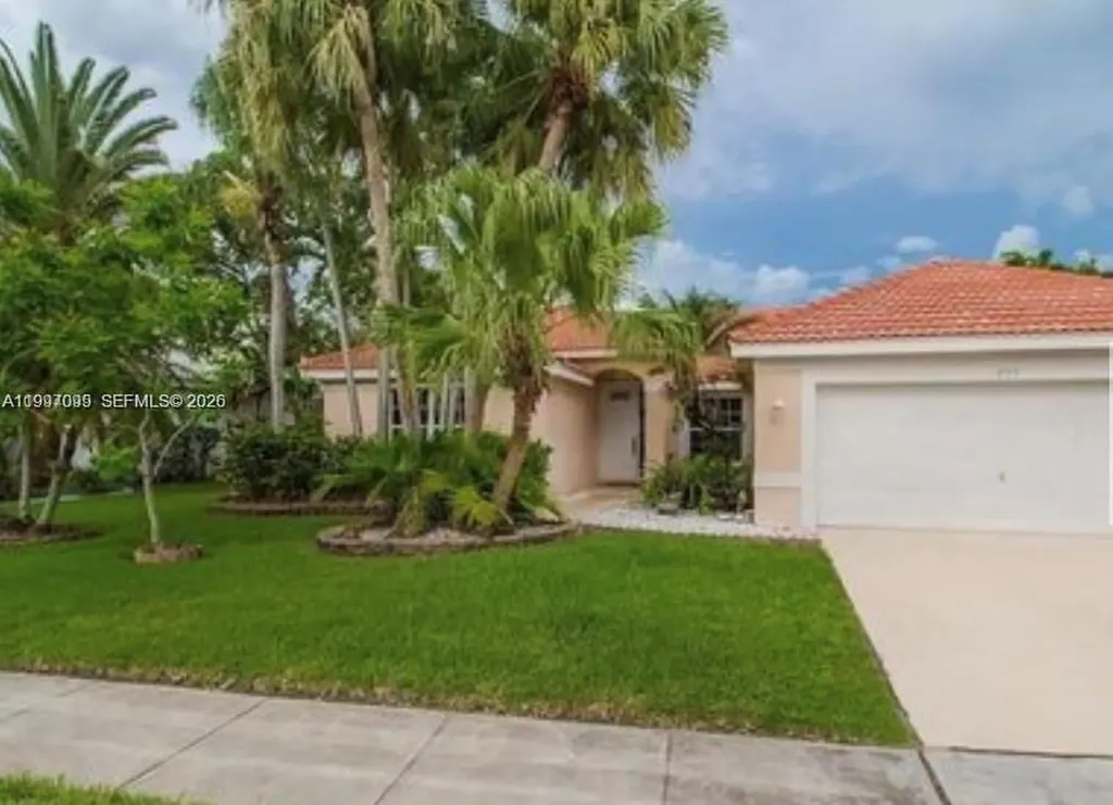 709 NW 177th Avenue Pembroke Pines FL 33029