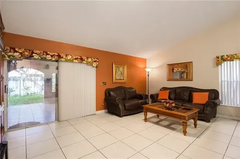 709 NW 177th Avenue Pembroke Pines FL 33029