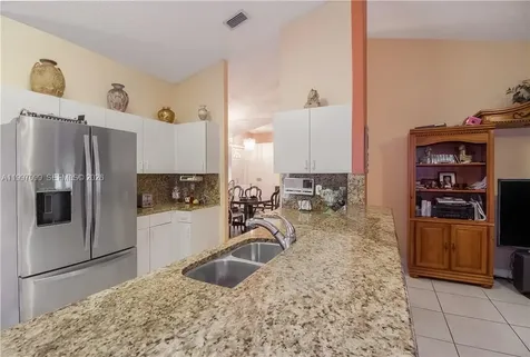 709 NW 177th Avenue Pembroke Pines FL 33029