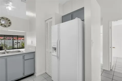 6323 SW 147th Place Circle Miami FL 33193