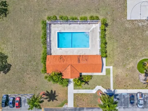 6323 SW 147th Place Circle Miami FL 33193